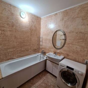 Сдается 2-х комнатная квартира, 60 м²