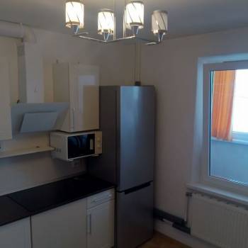 Сдается 1-комнатная квартира, 43 м²