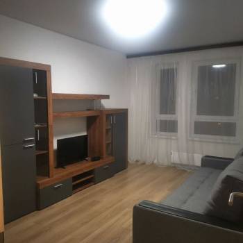 Сдается Многокомнатная квартира, 80 м²