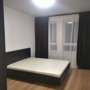 Сдается Многокомнатная квартира, 80 м²