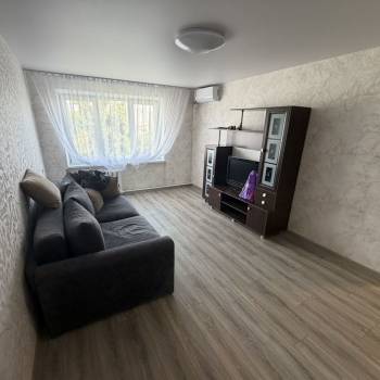 Сдается Многокомнатная квартира, 60,9 м²