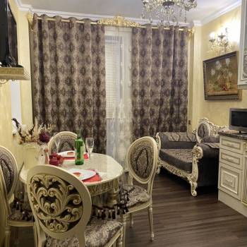 Сдается 1-комнатная квартира, 42 м²