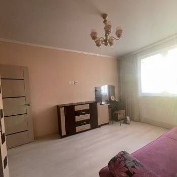 Сдается 1-комнатная квартира, 35 м²