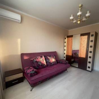 Сдается 1-комнатная квартира, 35 м²