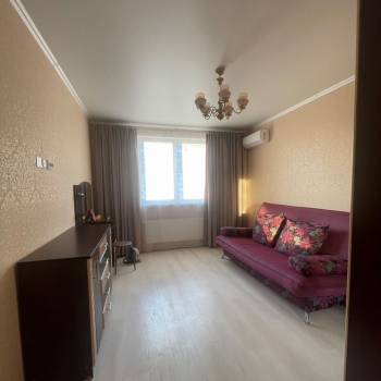Сдается 1-комнатная квартира, 35 м²