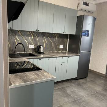 Сдается 2-х комнатная квартира, 100 м²