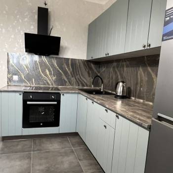 Сдается 2-х комнатная квартира, 100 м²