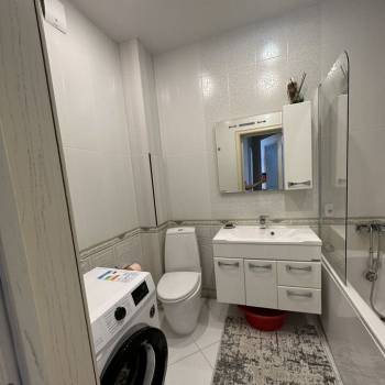 Сдается 1-комнатная квартира, 42 м²