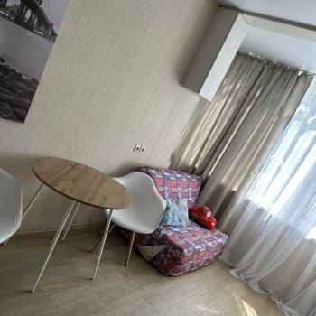 Сдается 1-комнатная квартира, 42 м²