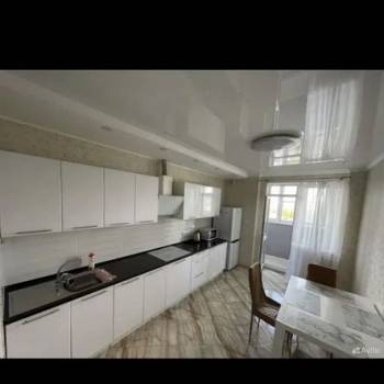 Продается 1-комнатная квартира, 44 м²