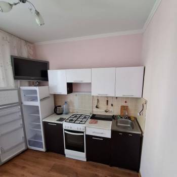 Сдается 1-комнатная квартира, 39,6 м²