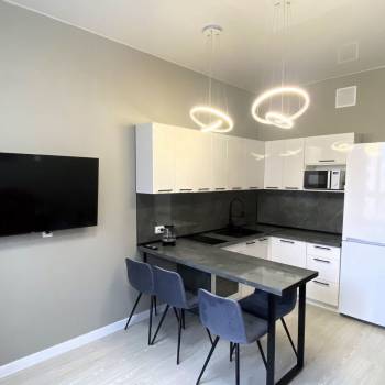 Сдается 1-комнатная квартира, 42 м²