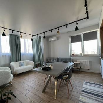 Продается Многокомнатная квартира, 76 м²