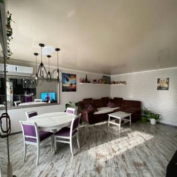 Сдается Многокомнатная квартира, 60 м²