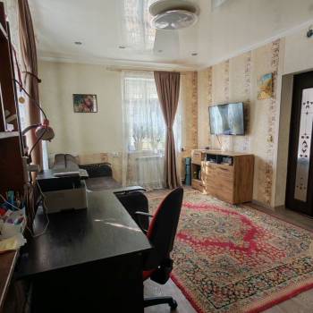 Продается 2-х комнатная квартира, 42 м²