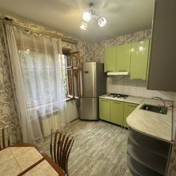 Сдается 1-комнатная квартира, 40 м²