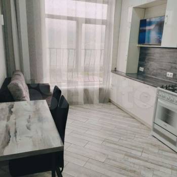 Продается 1-комнатная квартира, 41 м²