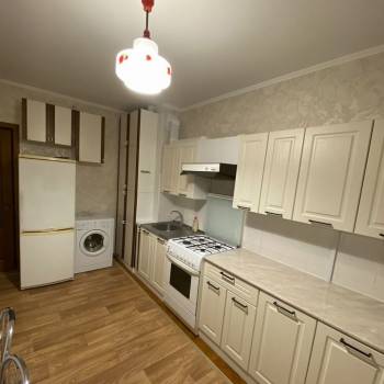 Сдается Многокомнатная квартира, 63 м²