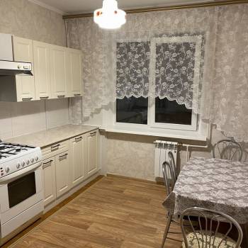 Сдается Многокомнатная квартира, 63 м²