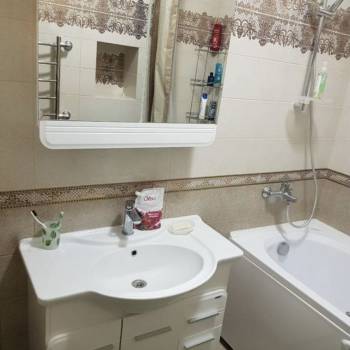 Сдается 2-х комнатная квартира, 85 м²