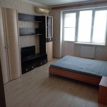 Сдается 1-комнатная квартира, 43 м²