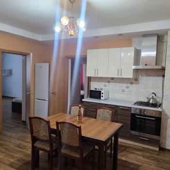 Продается Многокомнатная квартира, 130 м²