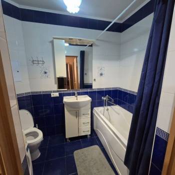 Продается Многокомнатная квартира, 130 м²