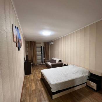 Сдается 1-комнатная квартира, 60 м²