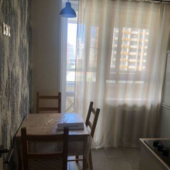 Сдается 1-комнатная квартира, 40 м²