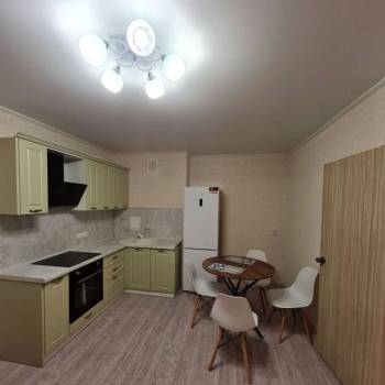 Сдается 1-комнатная квартира, 39 м²