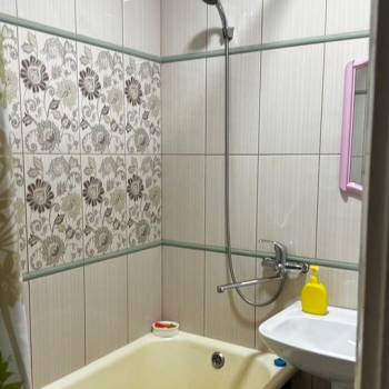 Продается 1-комнатная квартира, 32 м²