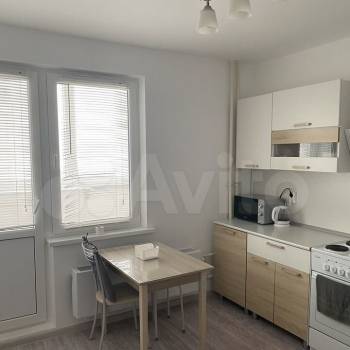 Продается 1-комнатная квартира, 37,7 м²