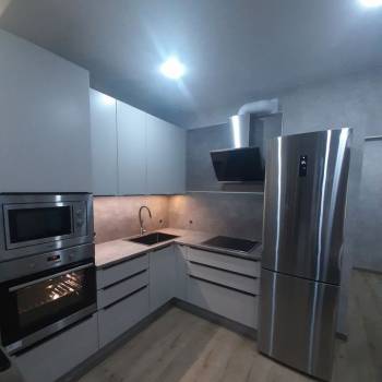 Сдается 1-комнатная квартира, 46 м²