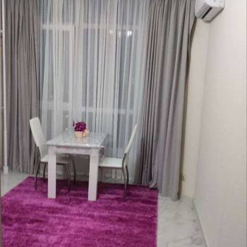 Продается 1-комнатная квартира, 42 м²