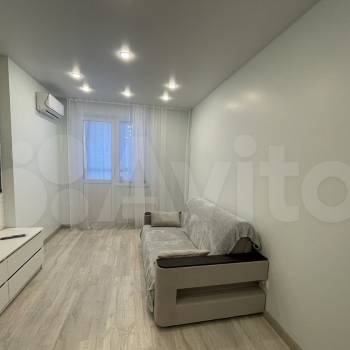 Сдается 1-комнатная квартира, 41 м²
