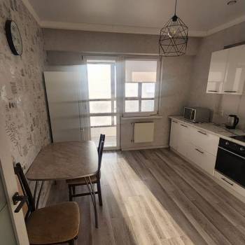 Сдается 2-х комнатная квартира, 65 м²