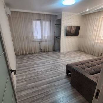 Сдается 2-х комнатная квартира, 65 м²