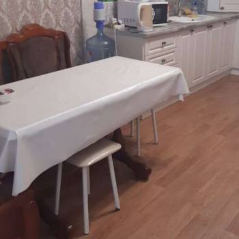 Продается 1-комнатная квартира, 50 м²