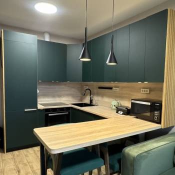 Продается 1-комнатная квартира, 35 м²
