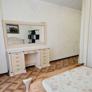 Сдается 2-х комнатная квартира, 80 м²