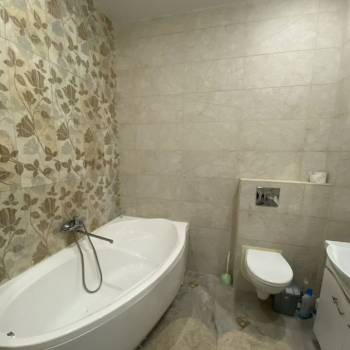 Сдается 1-комнатная квартира, 48 м²