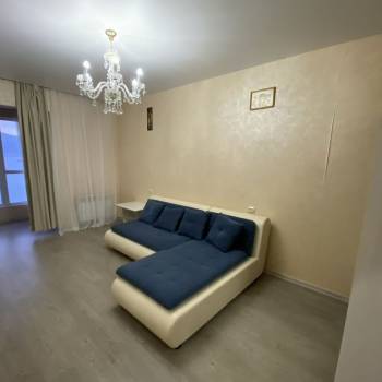 Сдается 1-комнатная квартира, 48 м²