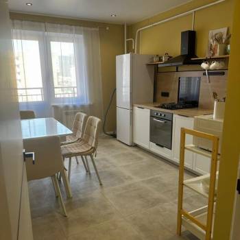 Сдается Многокомнатная квартира, 82 м²