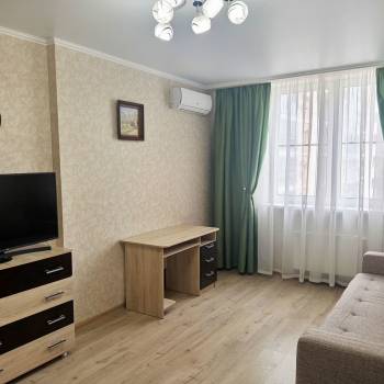 Сдается 1-комнатная квартира, 39 м²