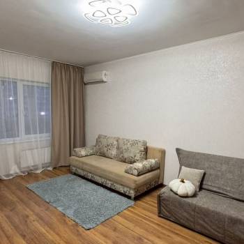 Сдается 1-комнатная квартира, 43 м²