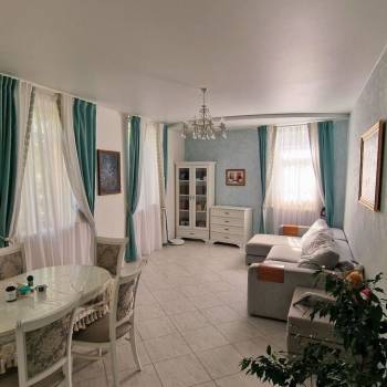 Продается 3-х комнатная квартира, 122 м²