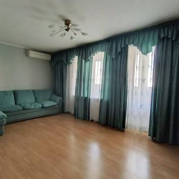 Продается Многокомнатная квартира, 88,4 м²