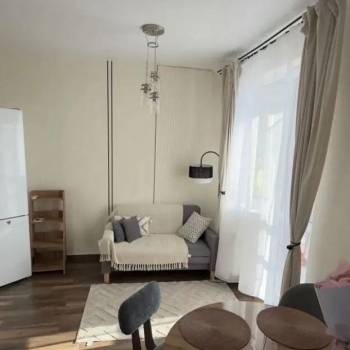 Продается 1-комнатная квартира, 42,5 м²