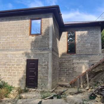Продается Дом, 180 м²