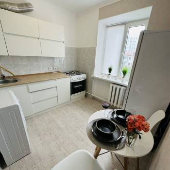 Сдается 1-комнатная квартира, 37 м²